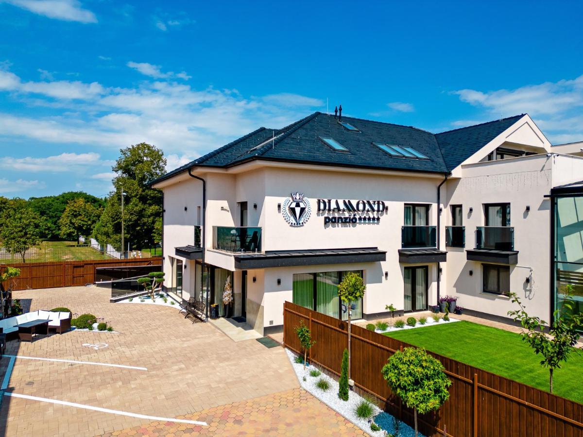 Diamond Panzio Bed & Breakfast Hajduszoboszlo Exterior photo